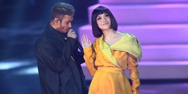 Selfie Bareng Choi Siwon, Bunga Citra Lestari Sukses Bikin Iri Penggemar Super Junior Selfie Bareng Choi Siwon, Bunga Citra Lestari Sukses Bikin Iri Penggemar Super Junior