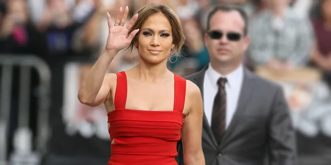 Selfie Cantik & Mulus, Bukti Jennifer Lopez Tak Pernah Menua