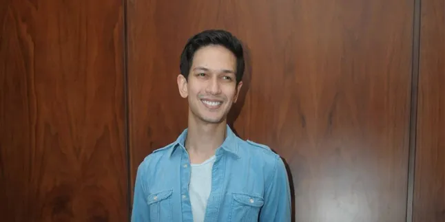 Selfie di Pagi Hari, Dimas Beck Bagikan Semangat