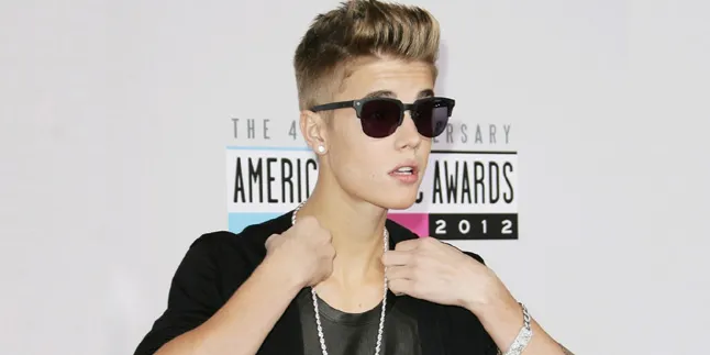 Selingkuhan Justin Bieber Akhirnya Angkat Bicara