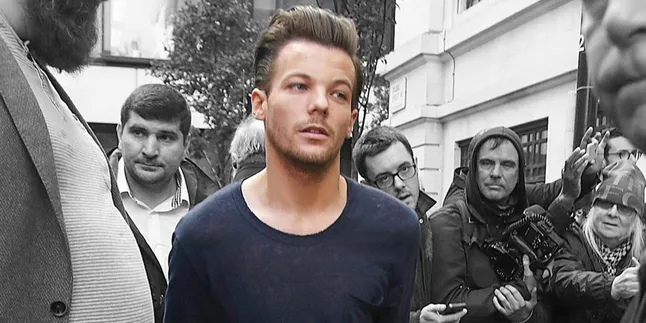Semangat Kunjungi Bayinya, Louis Tomlinson Jalan Tanpa Alas Kaki