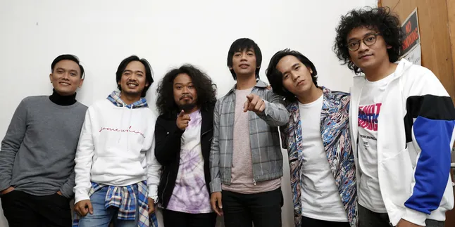 Semangat Sukses, Potong Tumpeng Jadi Ritual Pembuka Konser Musik Atambua 2019