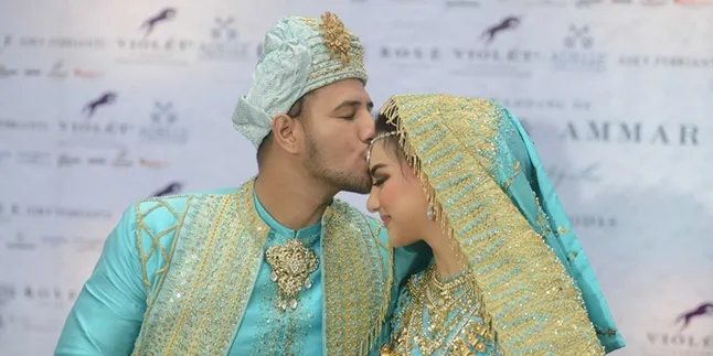 Semenjak Irish Bella Hamil, Ammar Zoni Ngidam Duren