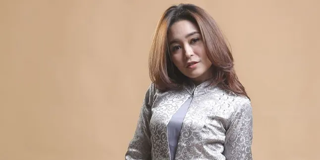 Sempat Bawakan Genre Musik Pop, Dinda Pertama Akhirnya Kembali Pilih Dangdut Sempat Bawakan Genre Musik Pop, Dinda Pertama Akhirnya Kembali Pilih Dangdut