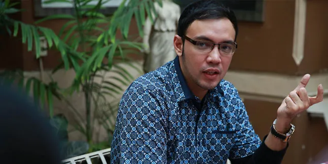 Sempat Dikabarkan Kabur ke Luar Negeri, Ini Kata Sandy Tumiwa Sempat Dikabarkan Kabur ke Luar Negeri, Ini Kata Sandy Tumiwa