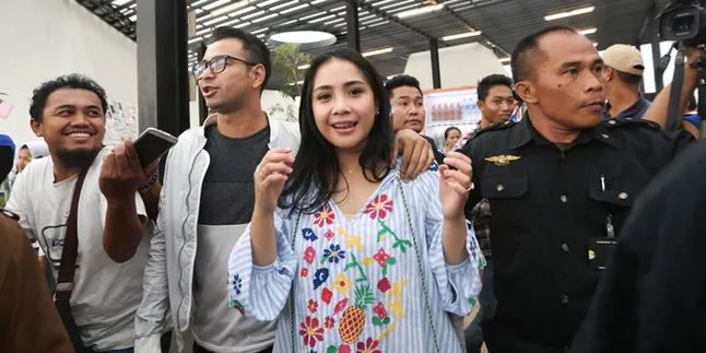 Sempat Jadi Guru TK, Begini Cara Nagita Slavina Didik Rafathar