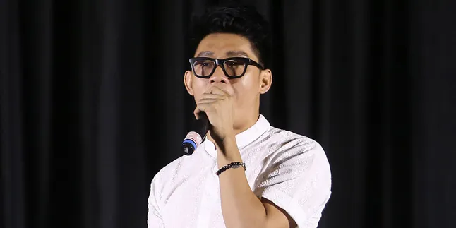 Senam Seru Para Selebriti di Kantor Kementerian