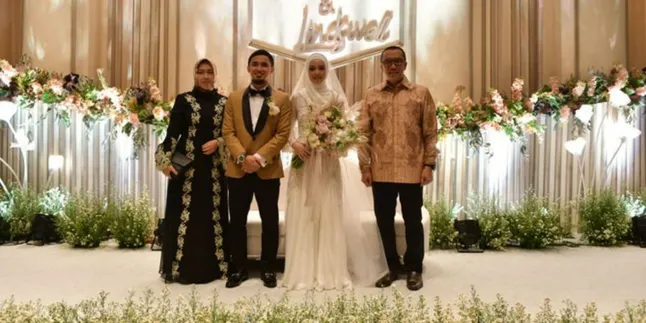 Senangnya Lindswell Kwok dan Hulaefi saat Pernikahannya Dihadiri Menpora