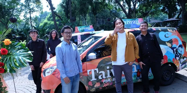 Seniman dan Kreator Lokal Sukseskan Pawai 300 Mobil yang Tampilkan Keindahan Taiwan