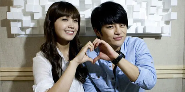 Seo In Guk dan Eunji A Pink Rilis Duet All For You MV