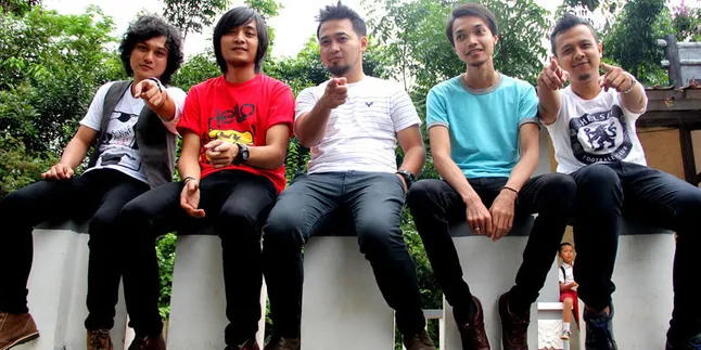 Seorang Penonton Tewas Ditusuk di Konser Hello Band
