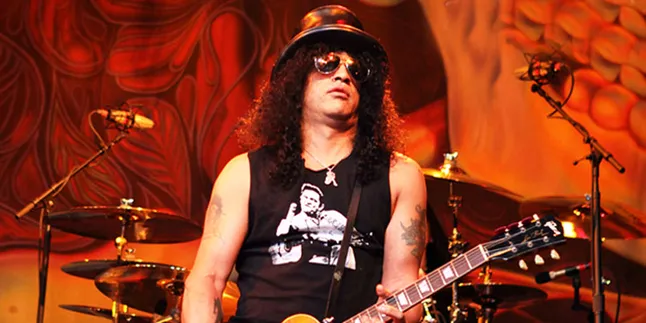 Seorang Pria Miliki SIM Milik Slash