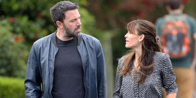Sepakat Cerai, Ben Affleck - Jennifer Garner Masih Jalan Bareng