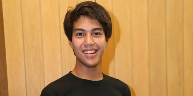 Seperti Apa El Rumi Memaknai 4 Tahun Hubungan Asmaranya Bersama Marsha Aruan?