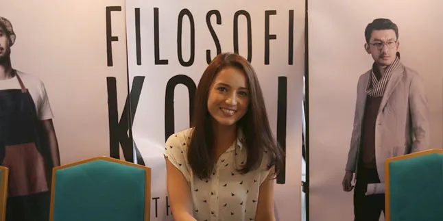 Seperti Cinta, Inilah Perasaan Julie Estelle Tentang Kopi Terbaik Seperti Cinta, Inilah Perasaan Julie Estelle Tentang Kopi Terbaik