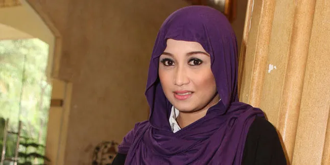 Septy Sanustika ke KPK Naik Mobil Mewah