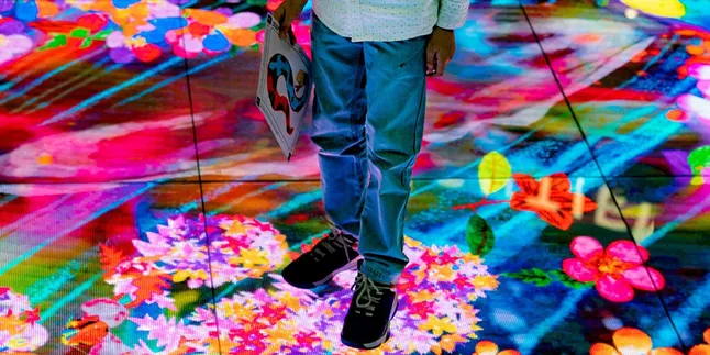 Serasa Masuk Dunia Fantasi, Ini Keseruan Digital Light Canvas by teamLab di Singapura