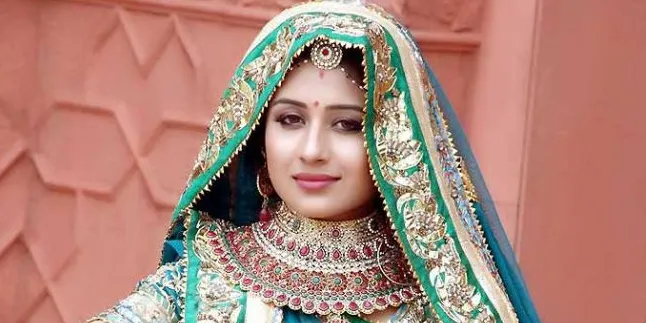 Serial 'Jodha Akbar' Dihentikan Gara-Gara Paridhi Sharma? Serial 'Jodha Akbar' Dihentikan Gara-Gara Paridhi Sharma?