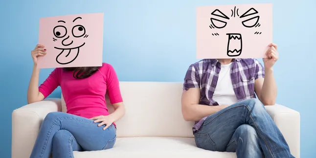 Sering Debat Soal Logika vs Perasaan, Cowok dan Cewek Kini Sejalan Tentang Satu Hal!