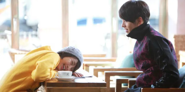 Sering Kirim SMS, Hubungan Ha Ji Won - Hyun Bin Tetap Dekat?