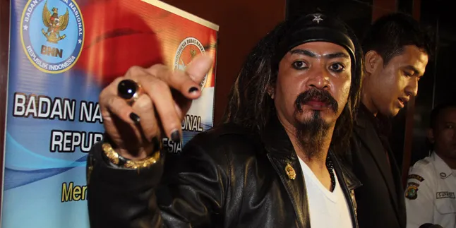 Sering Lakukan Aksi Gila, Limbad Bantah Pakai Jampi-Jampi