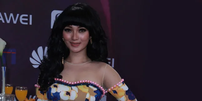 Sering Naik Ojek, Zaskia Gotik Tak Masalah Dengan Risikonya Sering Naik Ojek, Zaskia Gotik Tak Masalah Dengan Risikonya