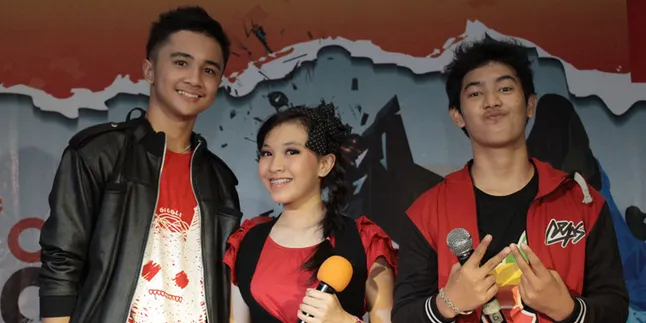 Serius Bermusik, Bling Bling Giat Latihan Tari