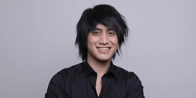 Serius Pacaran Dengan Kevin Aprilio, Vicy Sering Temani Manggung