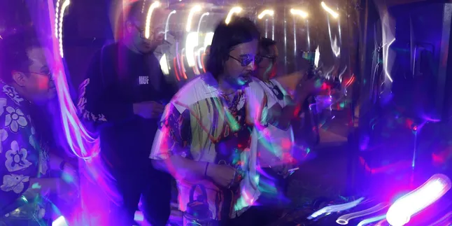 Seru-seruan Nyanyi Bareng di Ulang Tahun Ke-4 Dizkorea