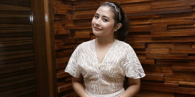 Serunya Dinner Bareng Prilly Latuconsina di Bali, Bagi Tips Kecantikan hingga Curhat