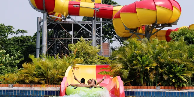 Serunya Liburan Tahun Baru di Atlantis Ancol, Saatnya Lupa Daratan!