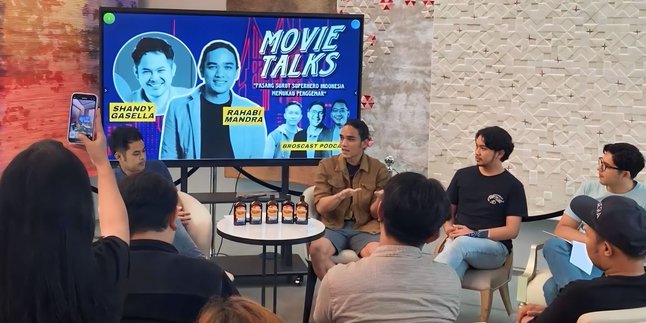 Excitingly Unraveling the Theme 'The Ups and Downs of Indonesian Superheroes that Captivate Fans' at Movie Talk Event