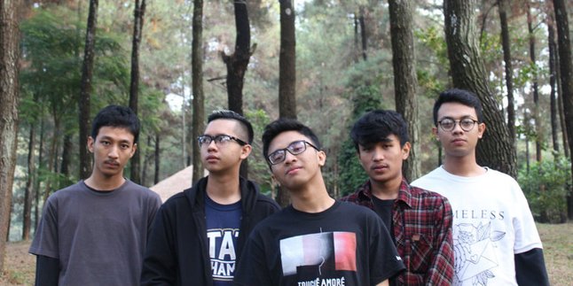 Setahun 'AT HOME DROWNING', Shewn Siap Rilis Music Video Perdana