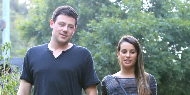 Setahun Kematian, Begini Cara Lea Michele Kenang Cori Monteith Setahun Kematian, Begini Cara Lea Michele Kenang Cori Monteith