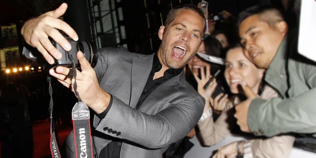 Setahun Kepergian Paul Walker, Duka dan Kenangan Tentangnya Setahun Kepergian Paul Walker, Duka dan Kenangan Tentangnya