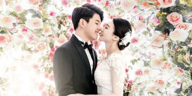 Setelah 3 Tahun Menikah, U-KISS Eli Baru Selenggarakan Resepsi Setelah 3 Tahun Menikah, U-KISS Eli Baru Selenggarakan Resepsi