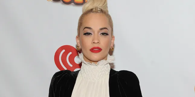 Setelah Baju Seksi, Video Seks Rita Ora Hantam Dunia Maya?