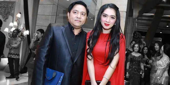 Setelah Cerai, Bagaimana Dengan Anak-Anak Angel Karamoy?