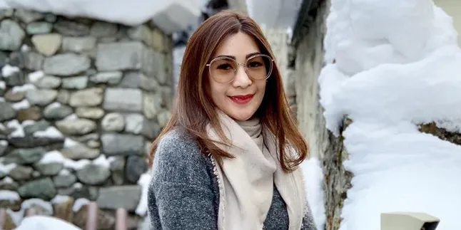 Setelah Dikecam, Istri Andre Taulany Dibela Lewat #SaveTaulany & Jadi Trending Topic