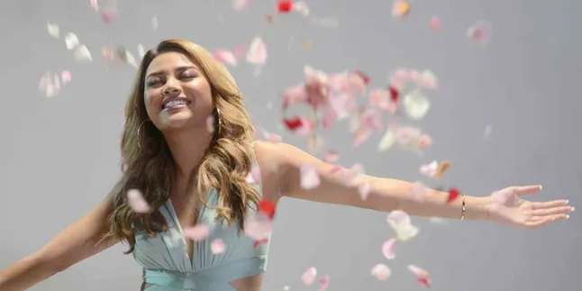 Setelah Dua Tahun Akhirnya Rilis Single Baru, Ashanty Ungkap Aurel Tak Percaya Diri