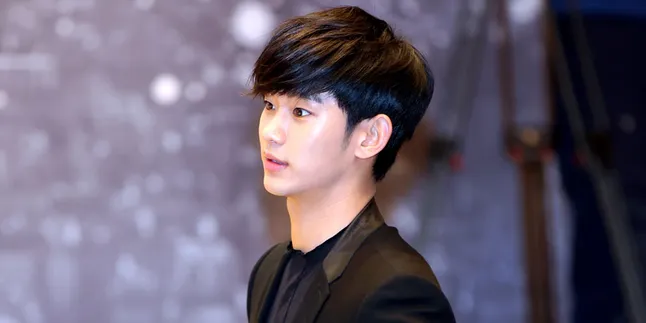 Setelah Jadi Alien, Kim Soo Hyun Akan Jadi Vampire?