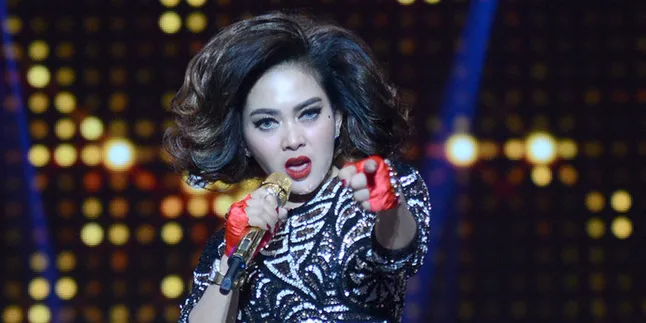 Setelah Main Panas-Panasan Sampai Puas, Ini Komentar Syahrini