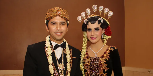 Setelah Menikah, Suami Arumi Bachsin Makin Romantis Setelah Menikah, Suami Arumi Bachsin Makin Romantis