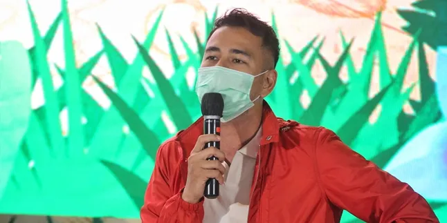Setelah Pamer Punya Mesin ATM Sendiri di Rumah, Raffi Ahmad Kali Ini Pamer Kartu Model Baru Setelah Pamer Punya Mesin ATM Sendiri di Rumah, Raffi Ahmad Kali Ini Pamer Kartu Model Baru