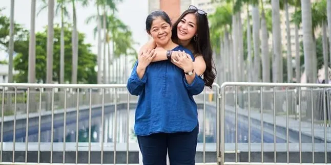 Setelah Setahun Pandemi, Gracia Indri Akhirnya Perbolehkan Ibunya ke Mall