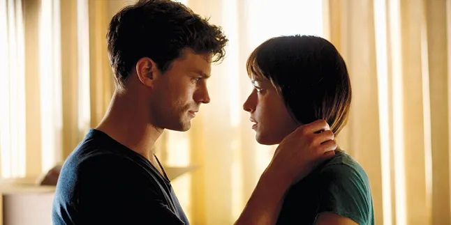 Setelah Sutradara Mundur, Sekuel 'FIFTY SHADES' Dapat Yang Baru?