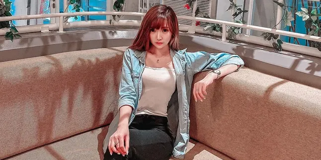 Setelah Vakum Lama, Penyanyi Jiastacia Comeback dengan Single Terbaru 'Terjerat Nyaman'