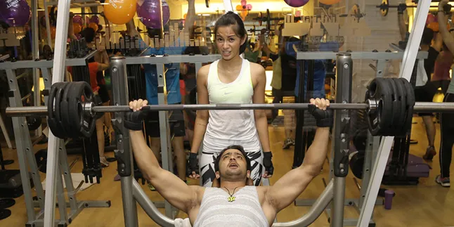 Shaheer Sheikh Super Kuat? Kirana Larasati Sudah Membuktikannya! Shaheer Sheikh Super Kuat? Kirana Larasati Sudah Membuktikannya!