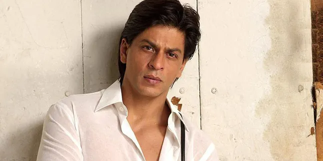 Shahrukh Khan Harus Kerja Keras Gara-Gara Deepika Padukone Shahrukh Khan Harus Kerja Keras Gara-Gara Deepika Padukone