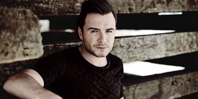 Shane Filan Nyanyikan Lagu The Beatles di Konser Malam Ini